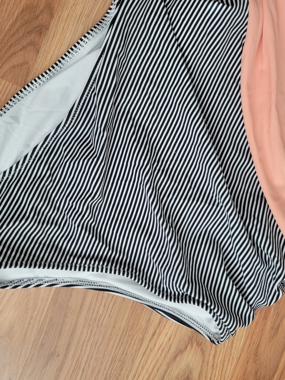 Cupshe Color Block Plunging Halter Striped One-Piece Swimsuit Medium - Picture 4 of 9